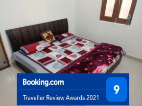 Nidhivan HomeStay